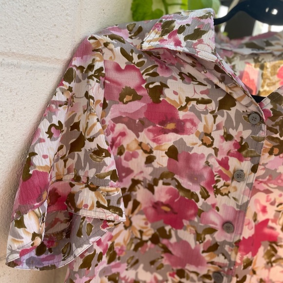 VINTAGE floral blouse 💞 - Picture 2 of 5